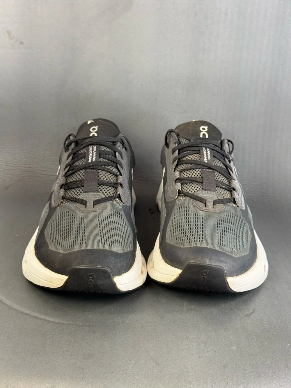 On Running Cloudrunner 2 Eclipse/Black athletic sneaker shoe men’s size 10